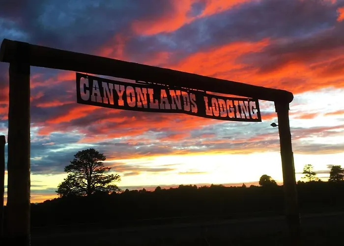 White Pine Cabin By Canyonlands Lodging