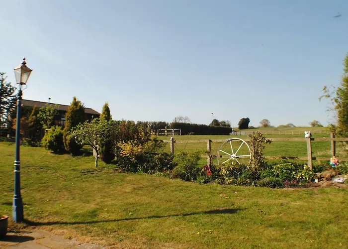 Fairview Farm Holiday Retreat: Luxury Lodges in Nottinghamshire Countryside