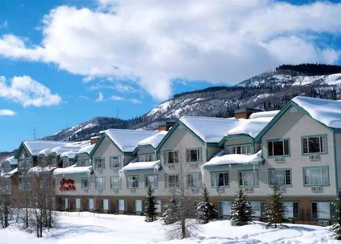 Hampton Inn & Suites