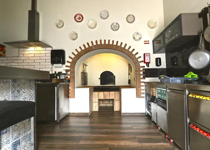 Guest house: Lost & Found - Guesthouse & Suites