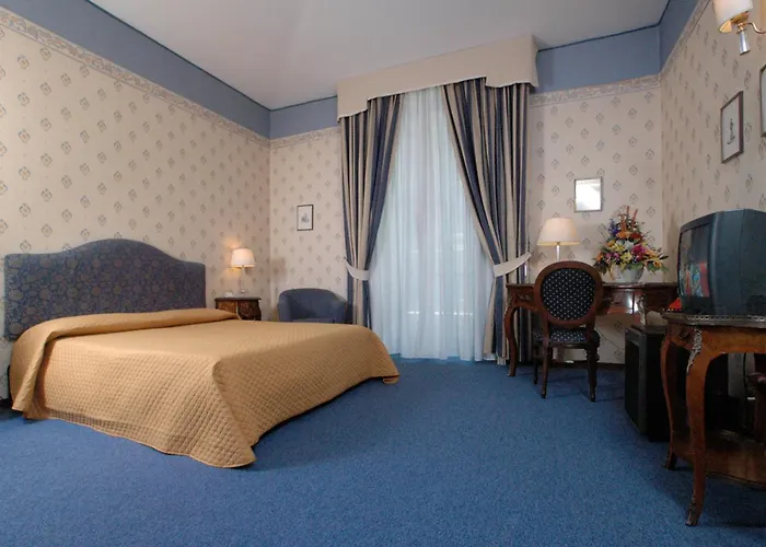 Hotel Jacuzzi: Hotel Nuovo Rebecchino