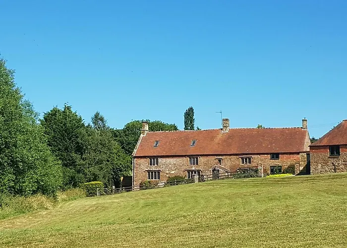 Hollow Meadow House