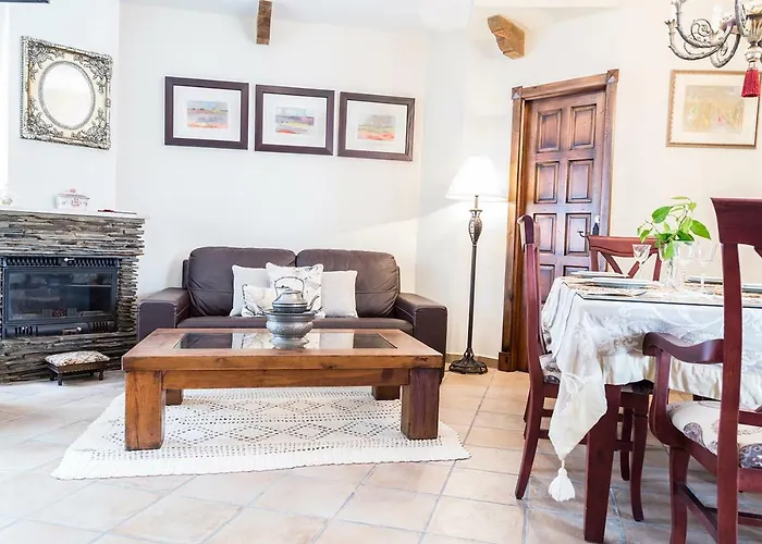 Mafloras Suites El Bosque