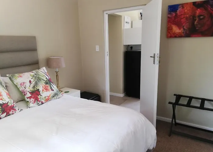 Little Elm Cottage