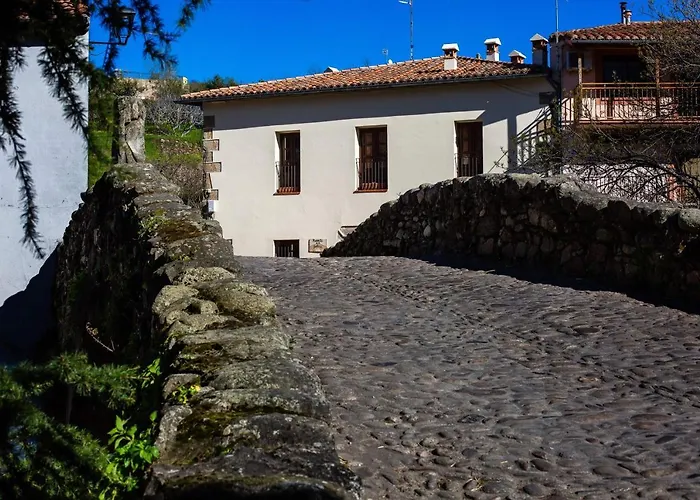 Apartamentos Puente de la Judería