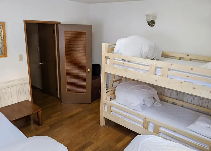 Chalet Banff - 6 Bedroom 6 Bathroom Ski Lodge